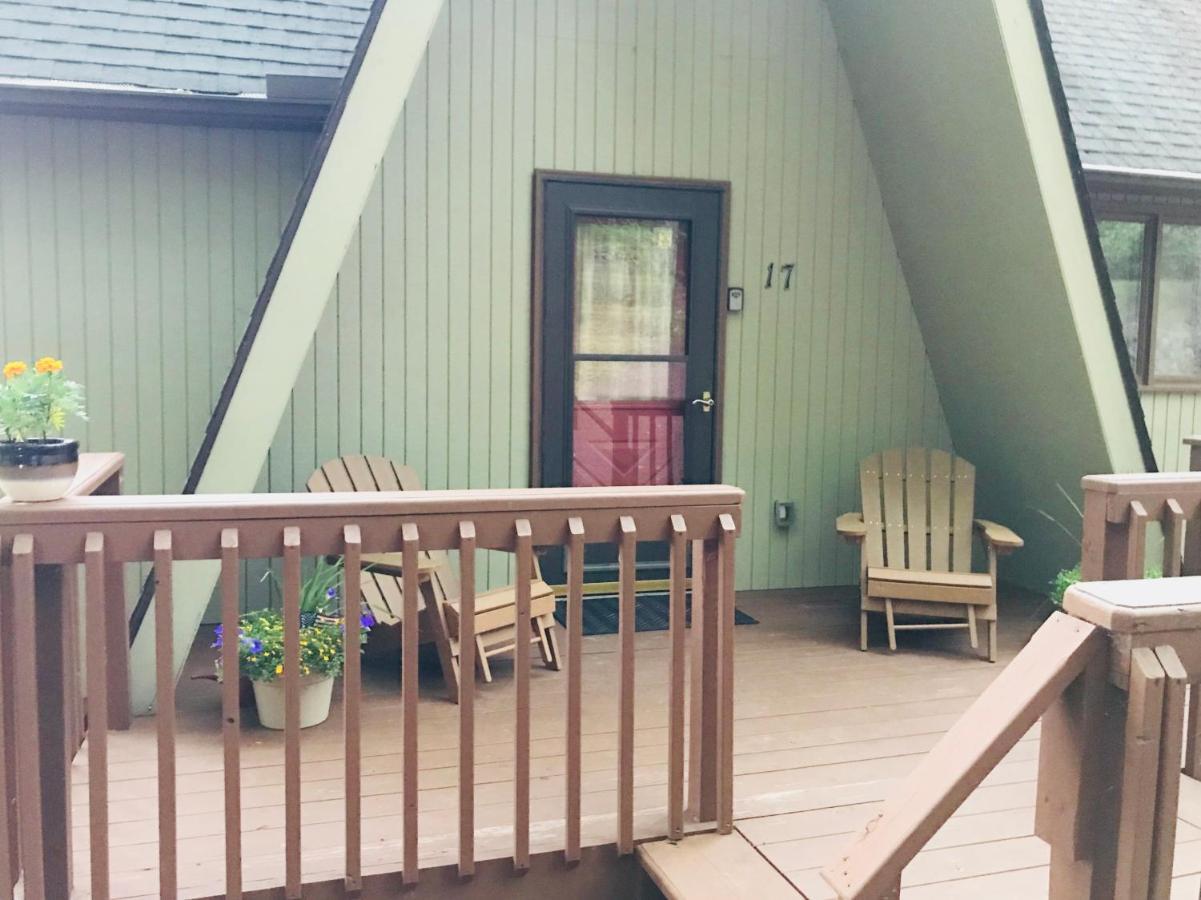 Pocono Mountain View Lake House In Lake Harmony Eksteriør billede